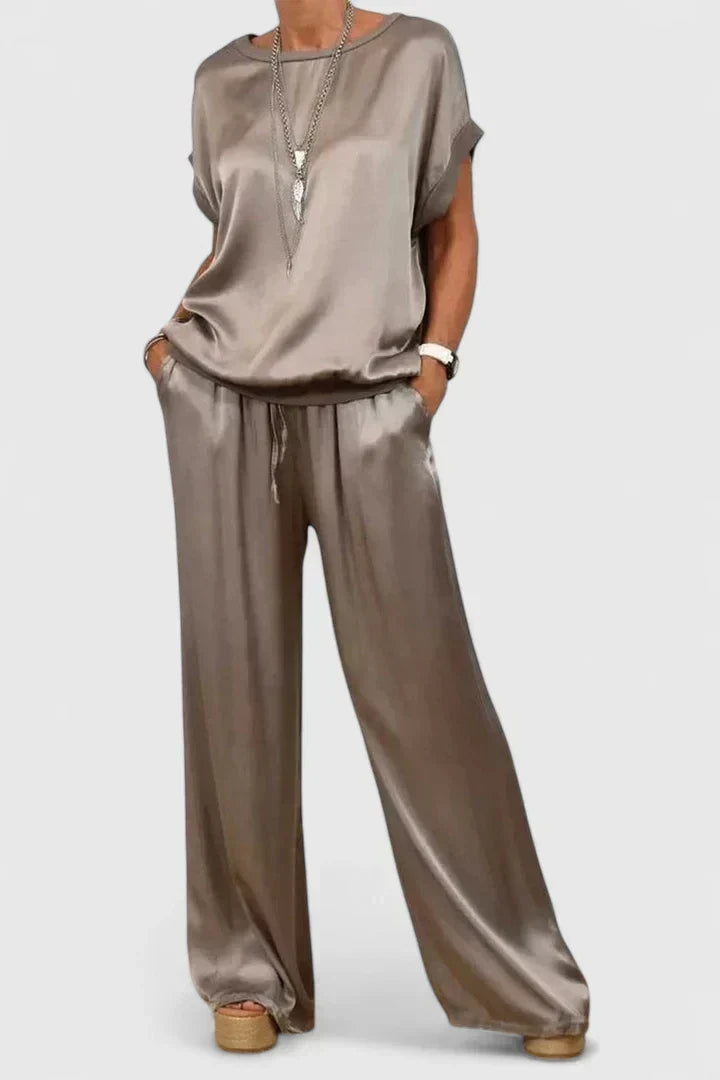 Jessykkah Comfortable Two-Piece Set in Gray