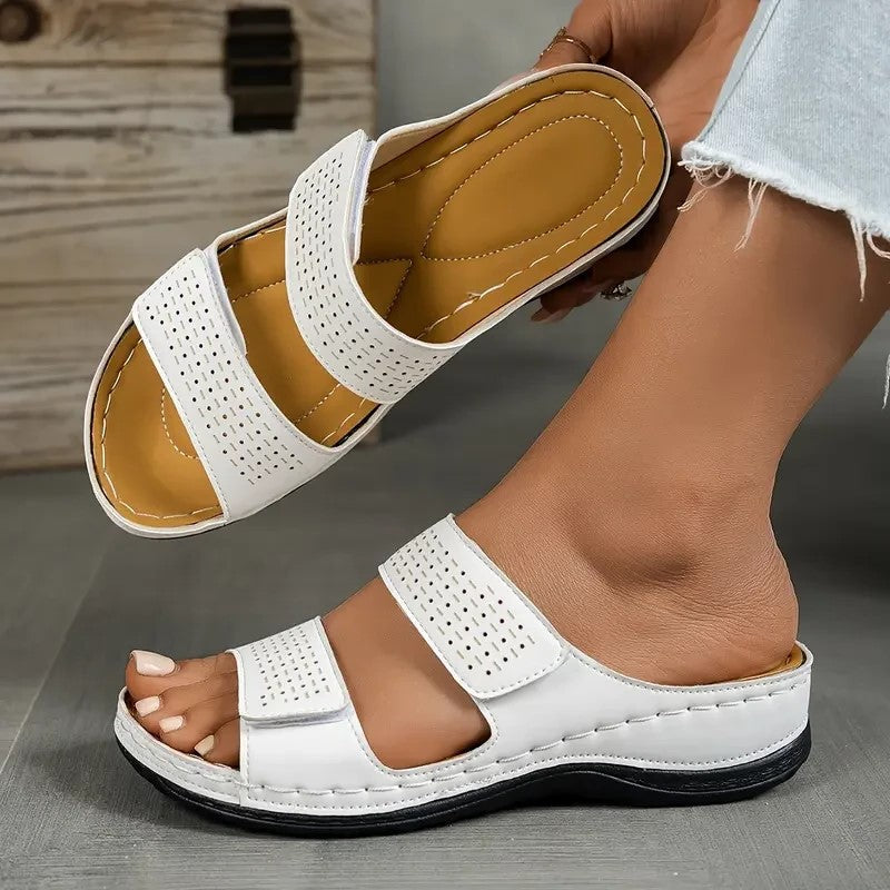 Women's Lightweight Arch-Support Sandals in White