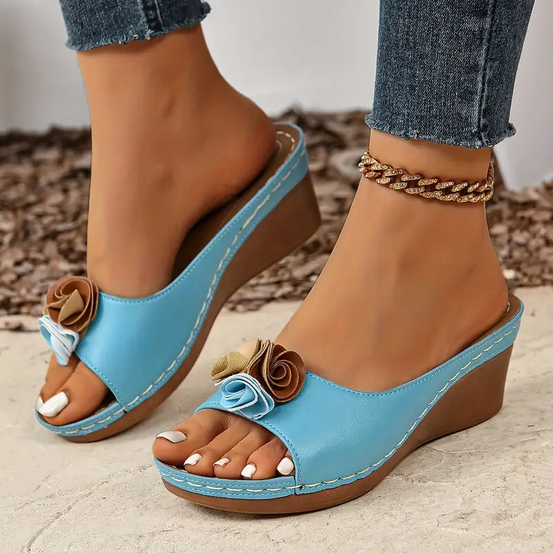 Leonie Comfort Sandals in Blue