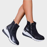 Women's Side-Zip Boots in Black