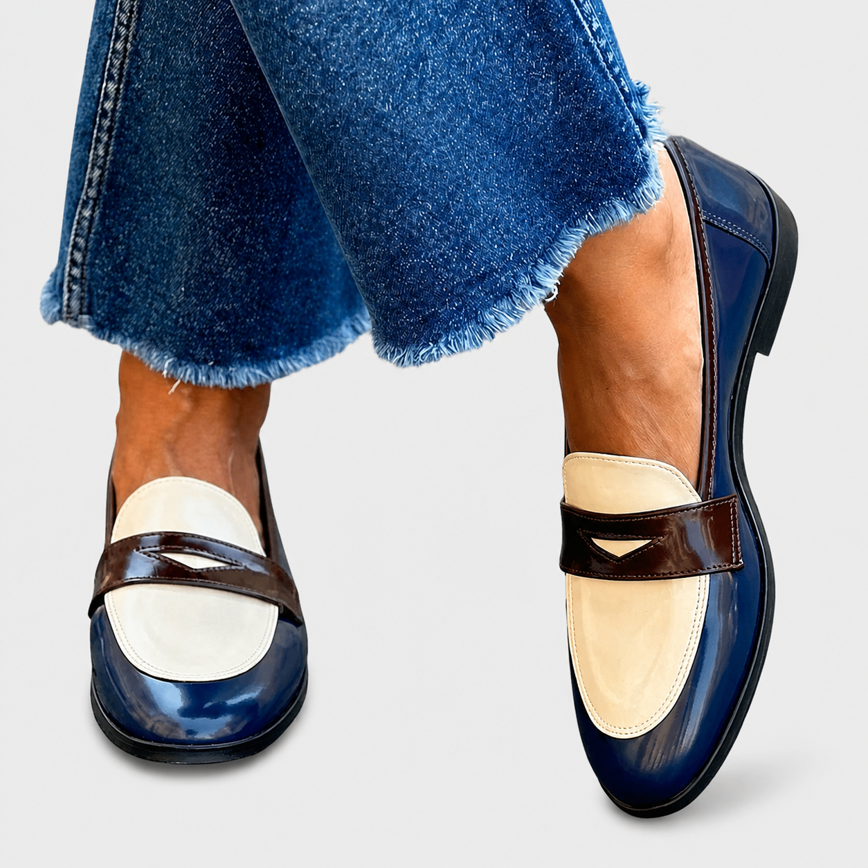 Women's Contrast Loafers in White/Blue