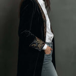 Léontine | Fitted Black Baroque Printed Blazer