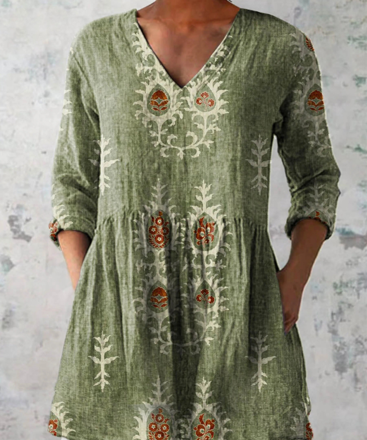 Elise Long Blouse with V-Neck in Green