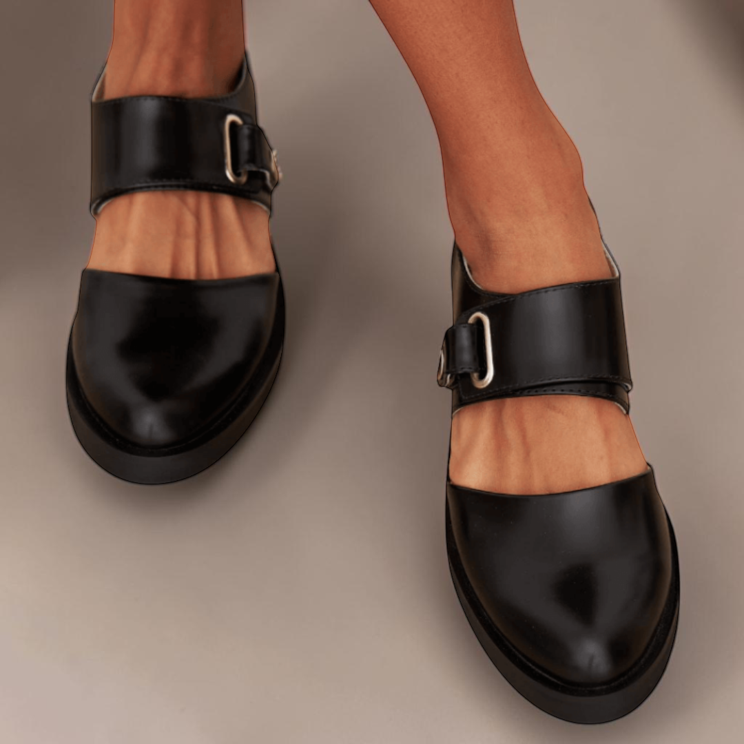 Women's Adjustable Strap Mary Jane Flats in Black