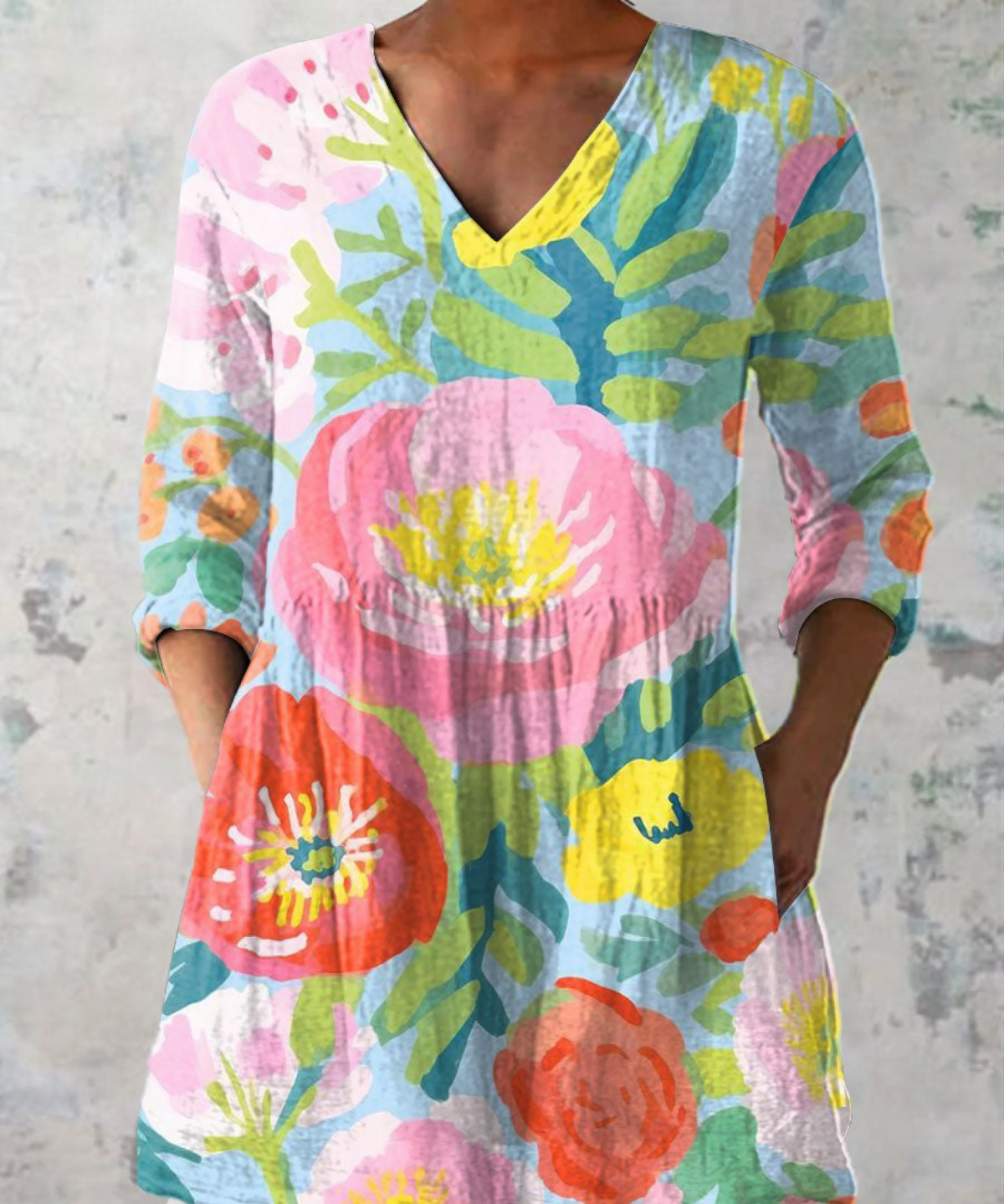 Helene Long Blouse with V-Neck in Multicolor