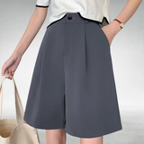 Dana Everyday Shorts with a Relaxed Fit in Gray
