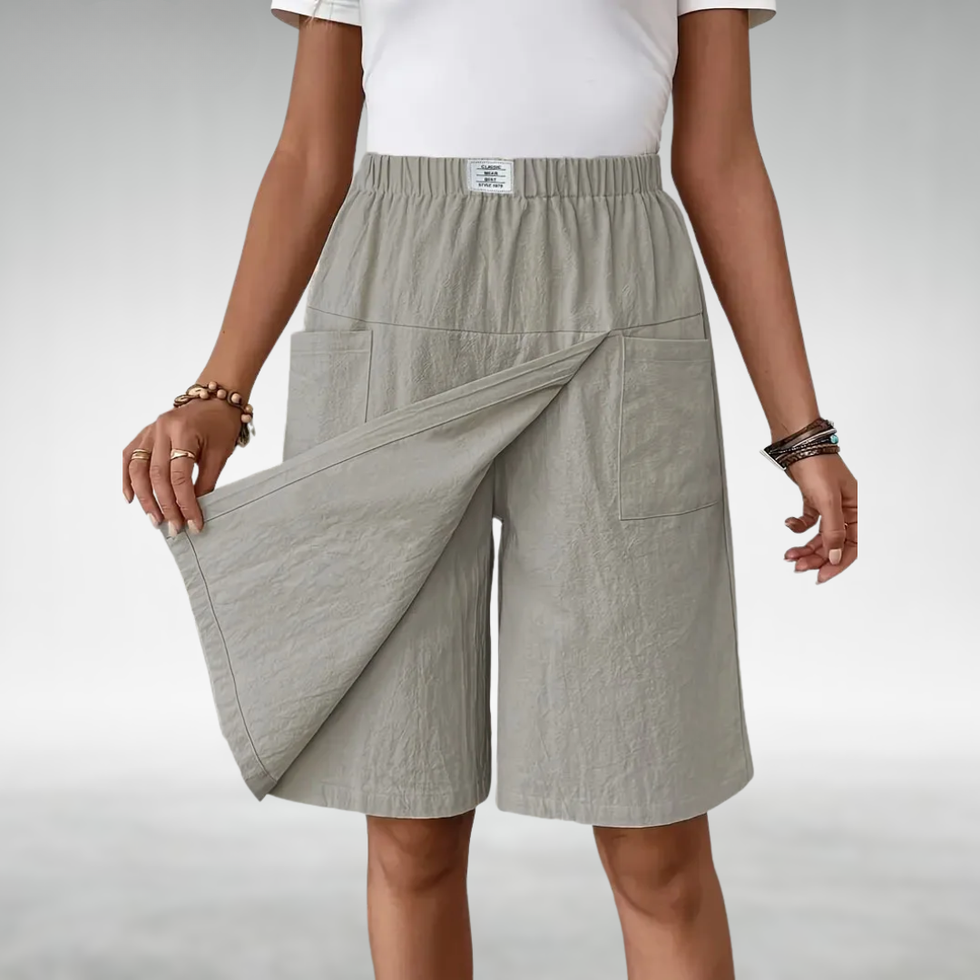 High-Waisted Shorts with a Relaxed Fit in Light Gray