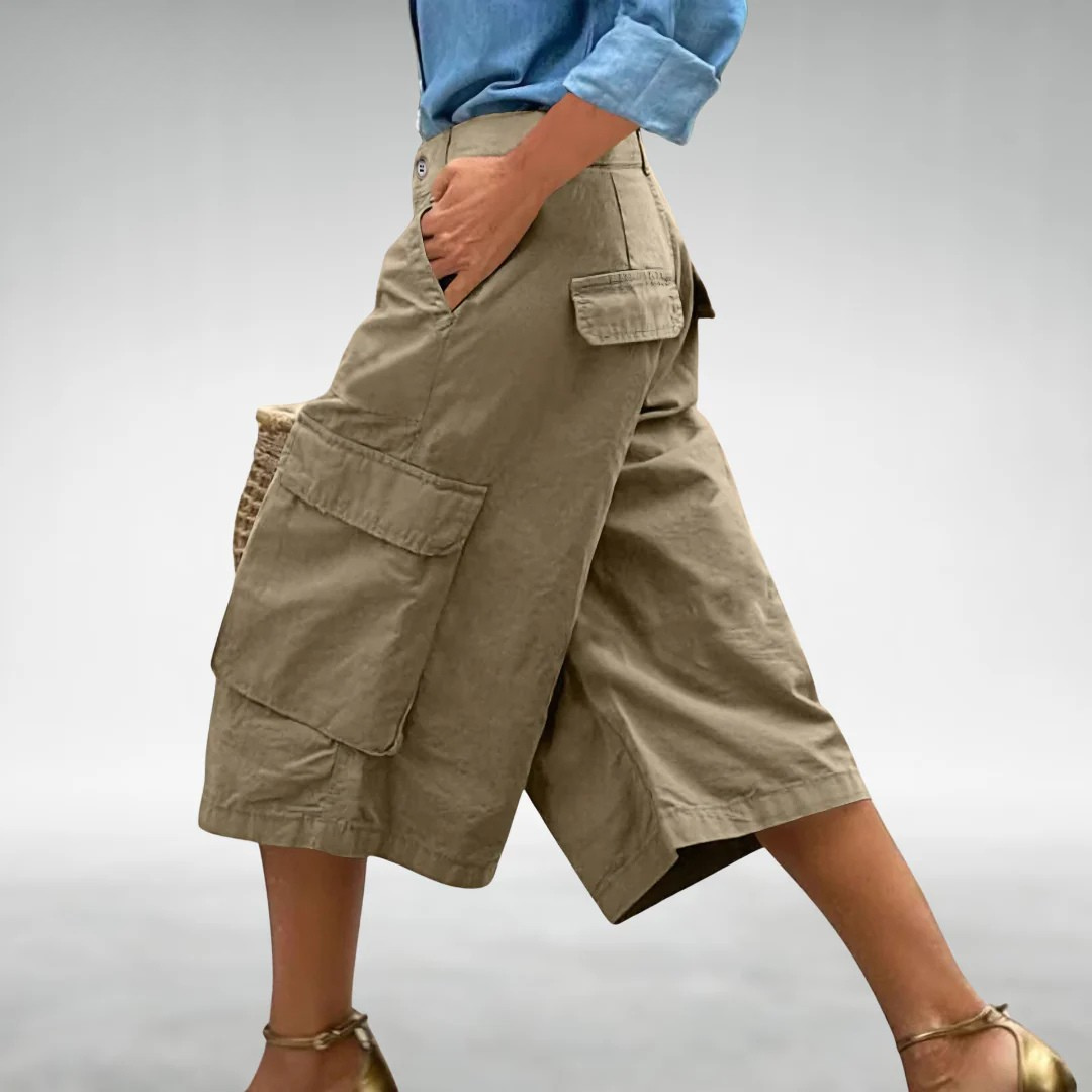 Sally Cargo Shorts with a Relaxed Fit