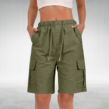 Daisy Cargo Shorts with a Relaxed Fit in Green