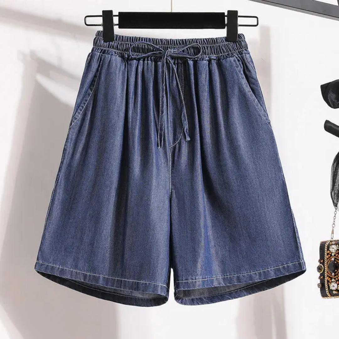 Marian Everyday Shorts with a Relaxed Fit in Blue