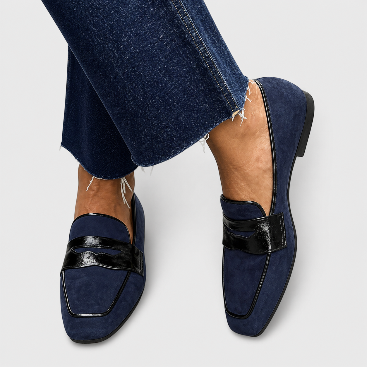Women's Elegant Leather Loafers in Blue