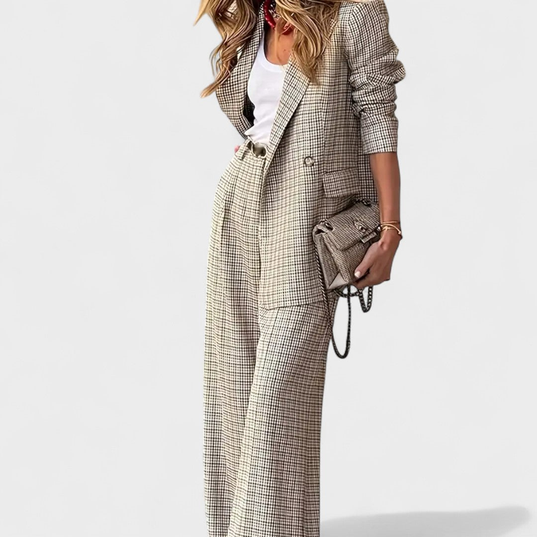 Women's Elegant Outfit – Molly, photo 3