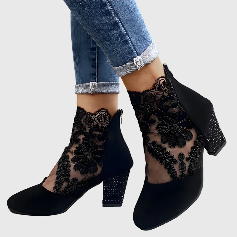 Lynora Comfort Heels in Black