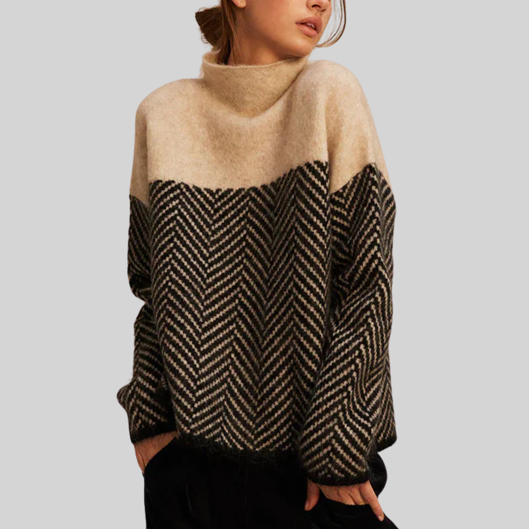 Women's Patterned Cable-Knit Sweater in Beige