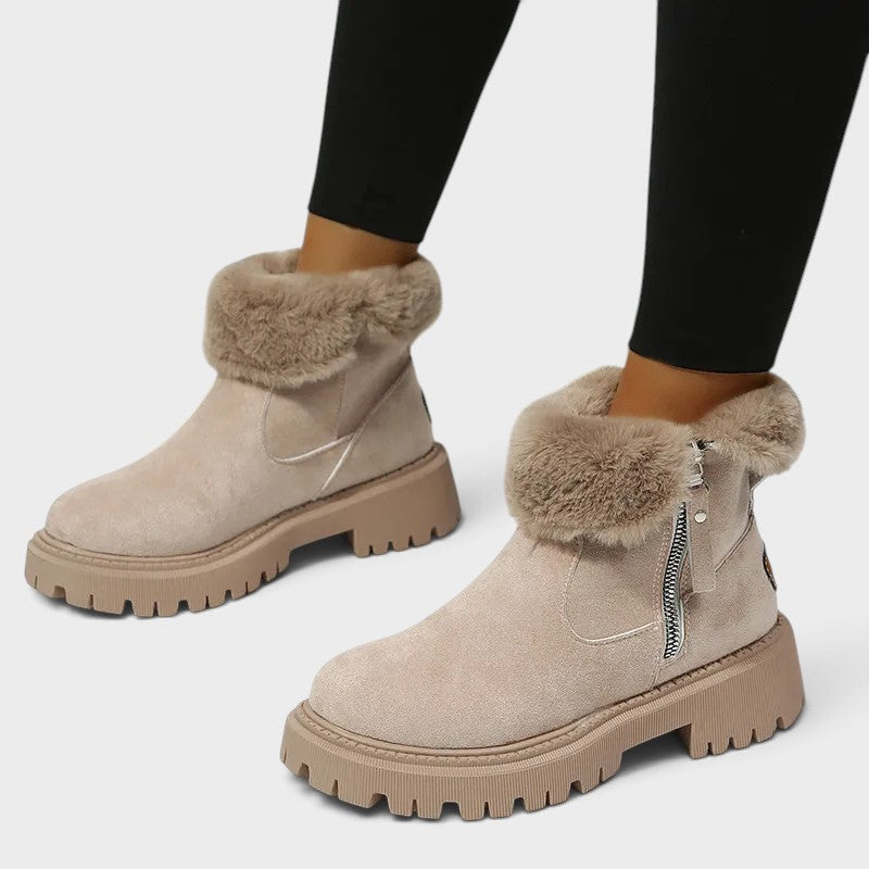 Women's Elegant Winter Boots in Khaki