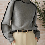 Donna Elegant Mock-Neck Sweater in Light Gray