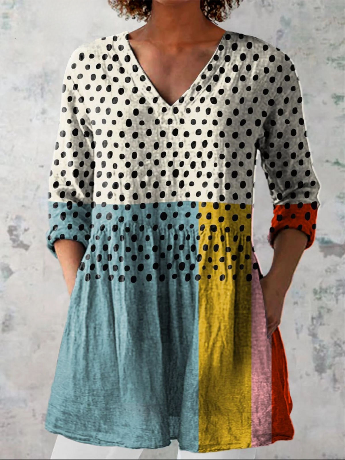 Valerie Long Blouse with V-Neck in Multicolor