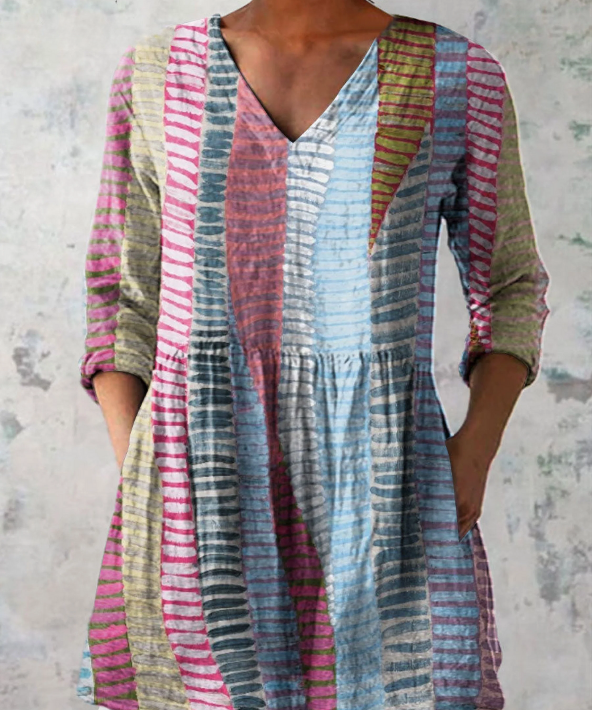 Anais Long Blouse with V-Neck in Multicolor