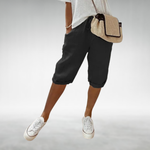 Sophie Capri Pants with a Relaxed Fit in Black