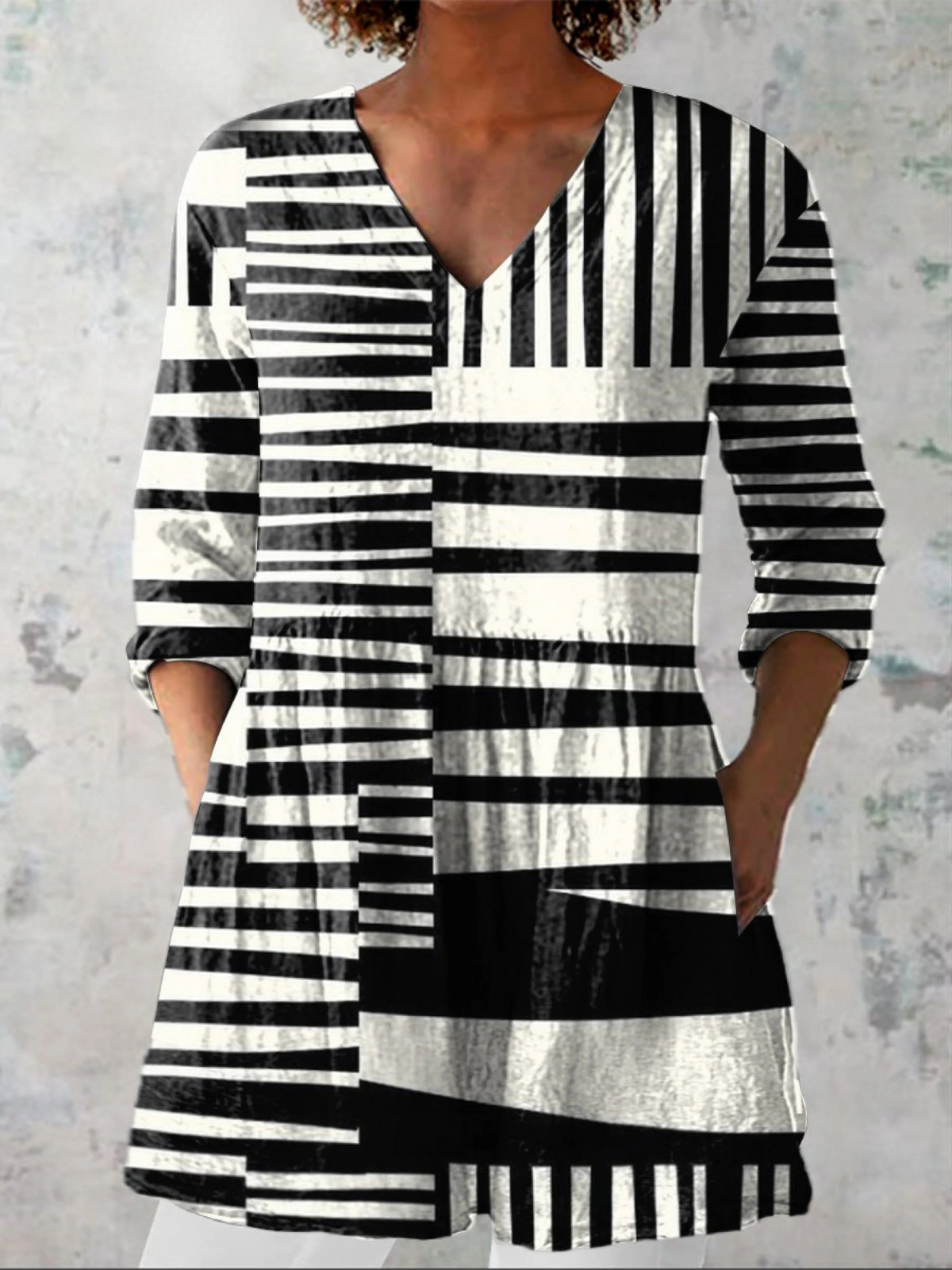 Sophie Long Blouse with V-Neck in Black White