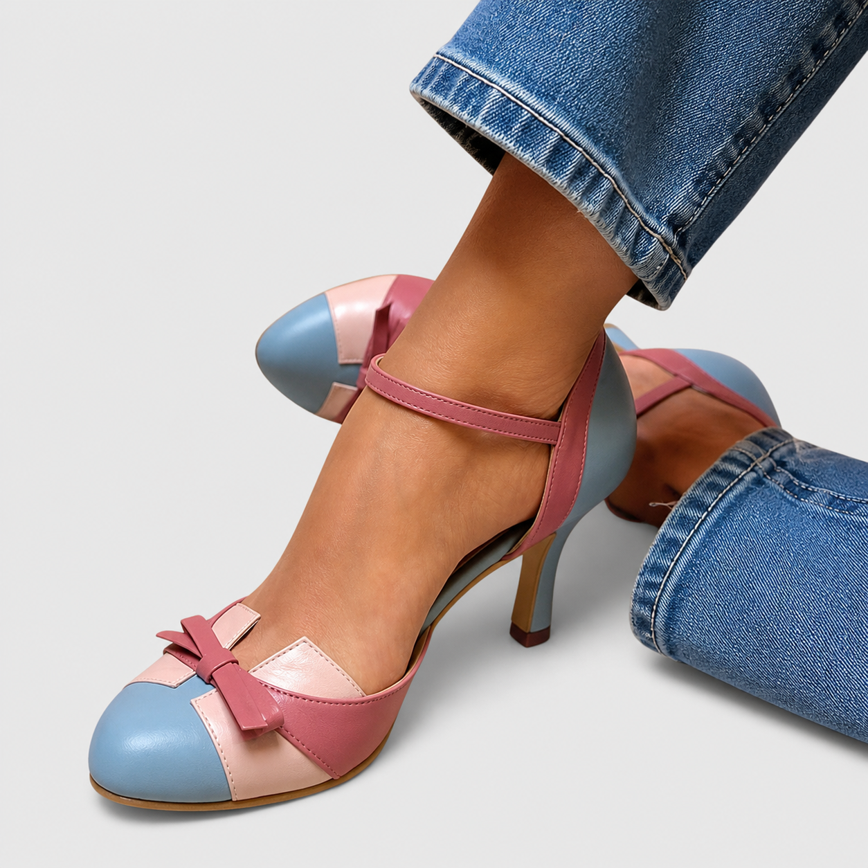 Women's Comfortable Heeled Sandals in Light Blue