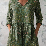 Julie Long Blouse with V-Neck in Green