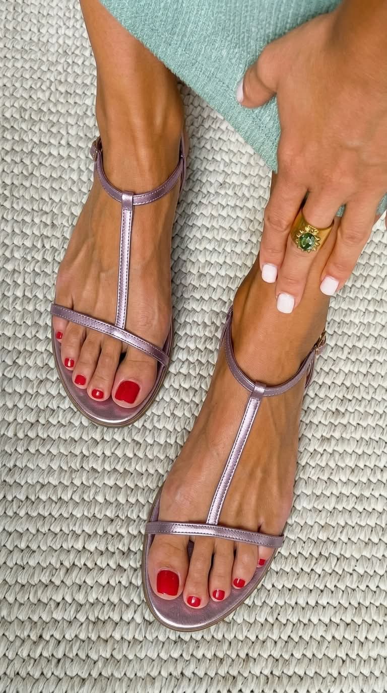 Elara Sandals in Purple