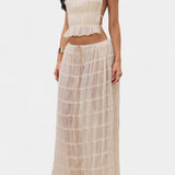 Halter Neck Pleated Ensemble with Flowing High-Waisted Skirt, photo 4