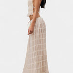 Halter Neck Pleated Ensemble with Flowing High-Waisted Skirt, photo 6