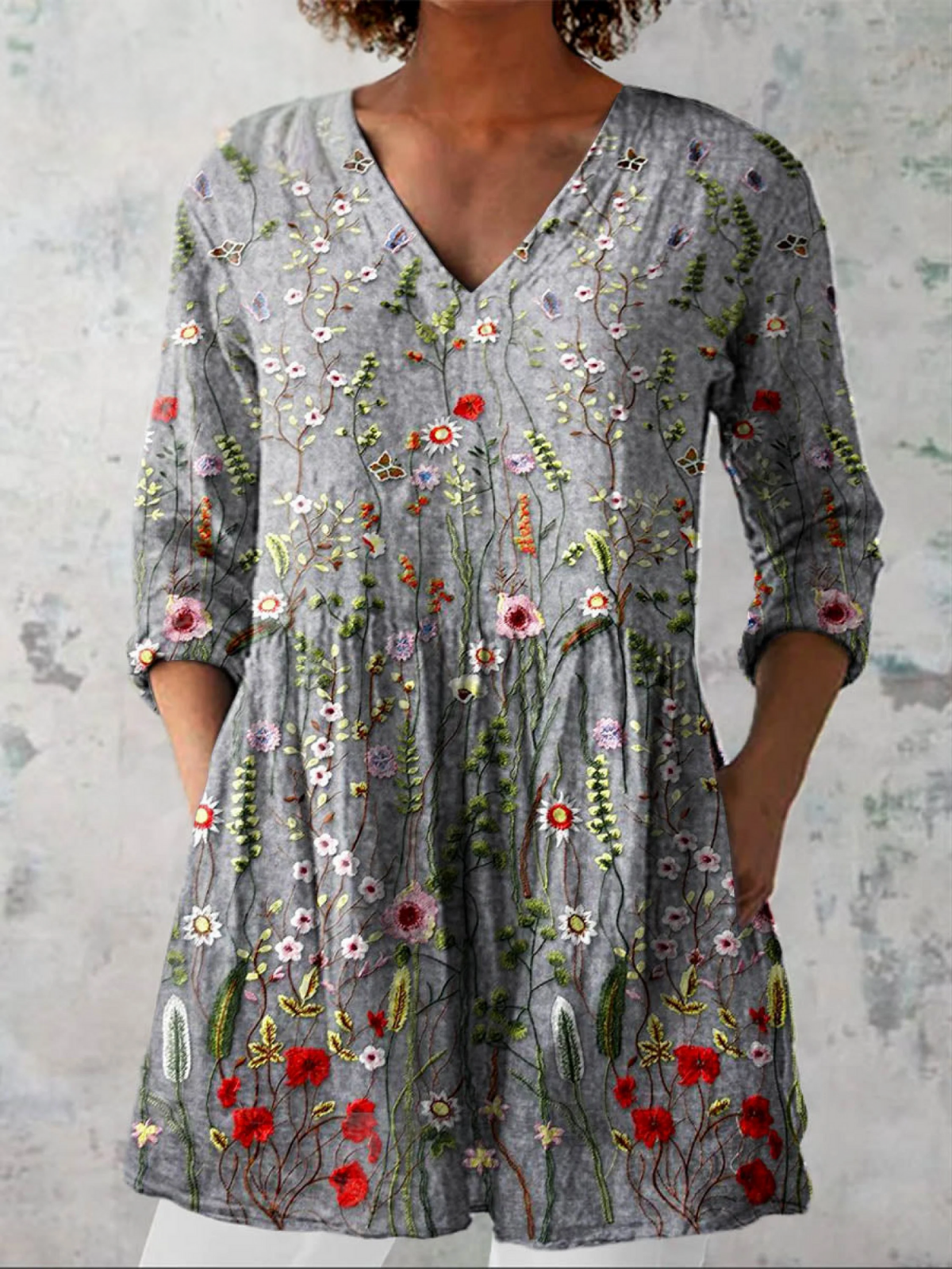 Amelie Long Blouse with V-Neck in Gray