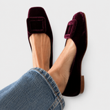 Women's Swedish leather loafers with design in Bordeaux
