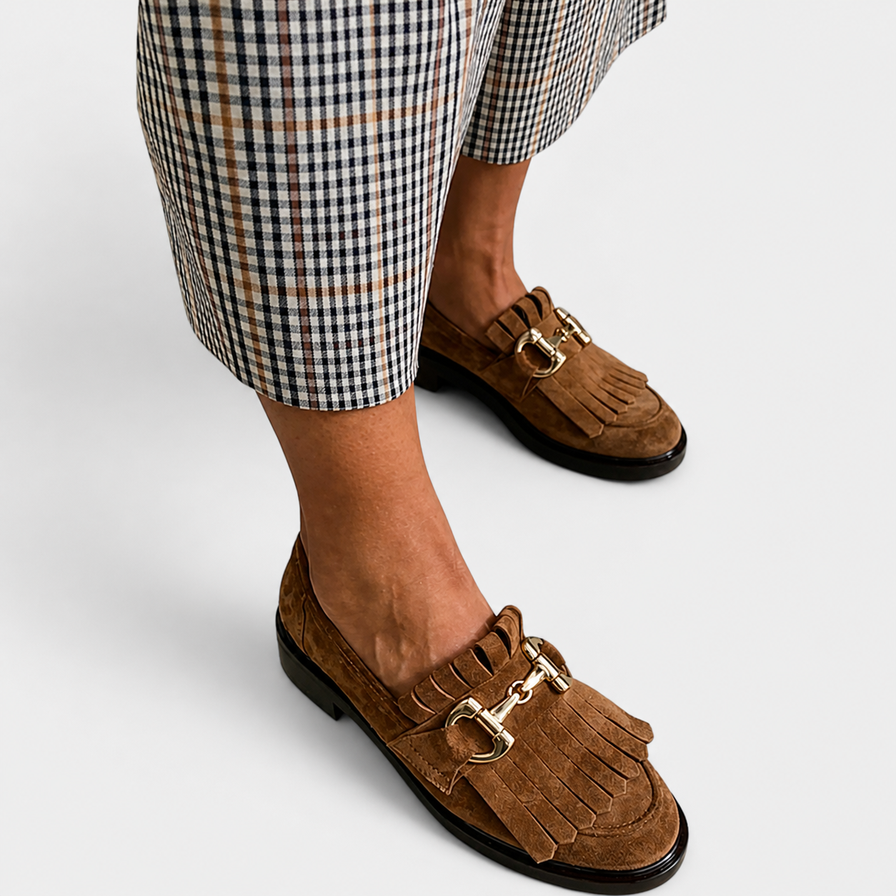 Women's Brown Round Moccasins