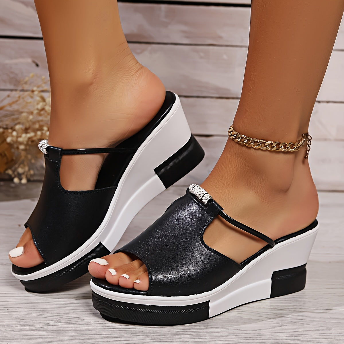 Adeline Comfort Sandals in Black