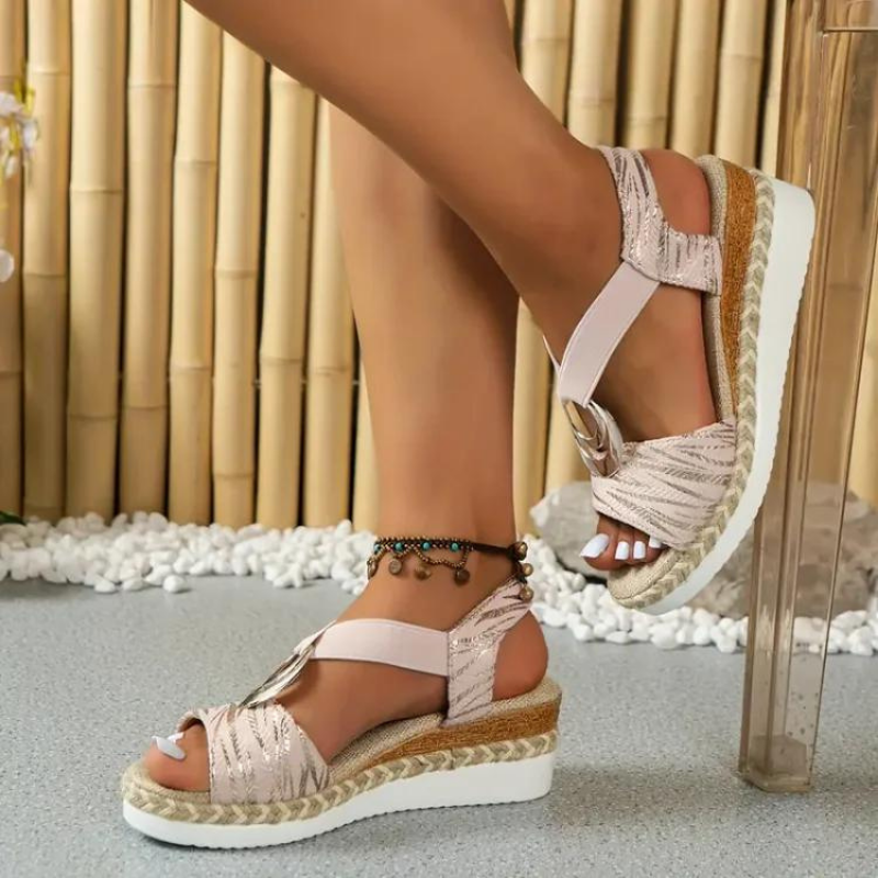 Women's Comfort Sandals with Optimal Support in Pink