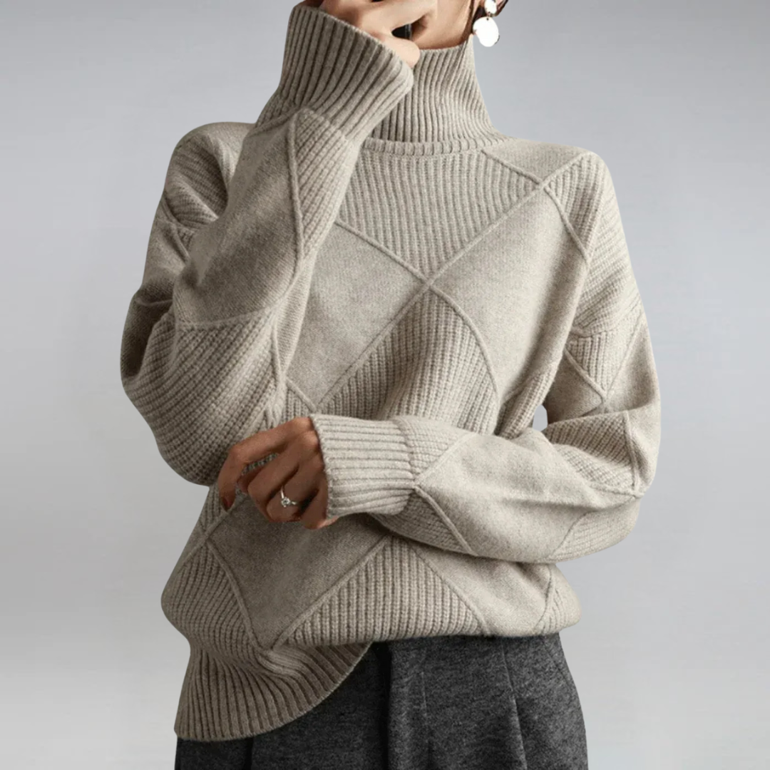 Women's Luxurious Cashmere Mock-Neck Sweater in Gray