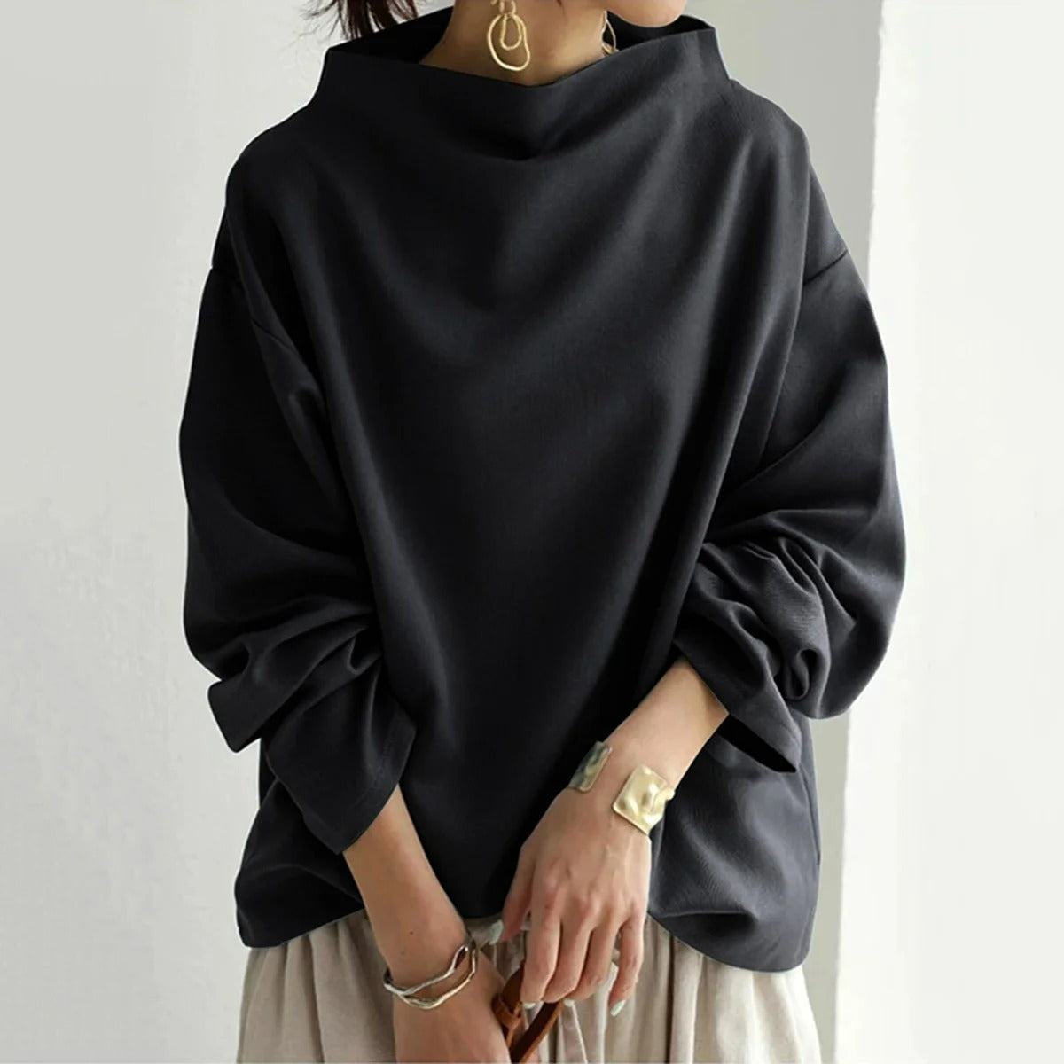 Women's Oversized Cable-Knit Sweater, photo 2
