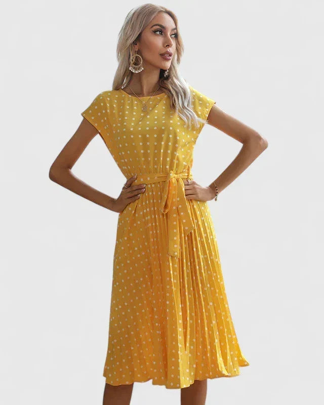 Allyzhea Elegant Dress in Yellow