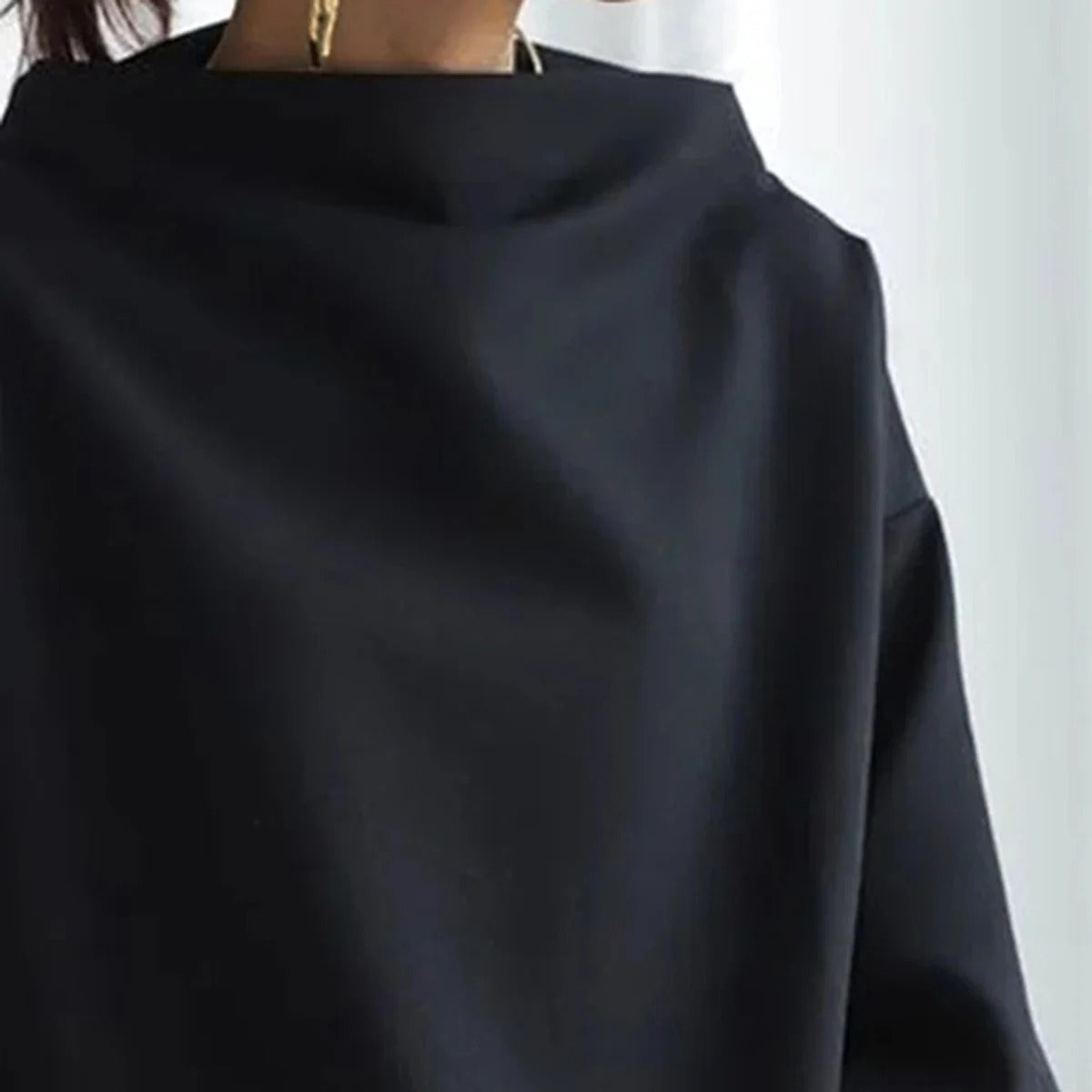 Women's Oversized Cable-Knit Sweater, photo 4