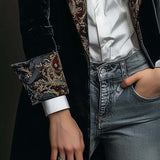 Léontine | Fitted Black Baroque Printed Blazer