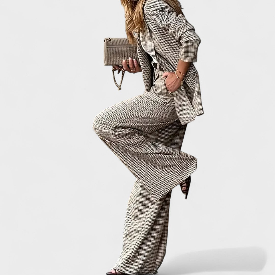 Women's Elegant Outfit – Molly, photo 4