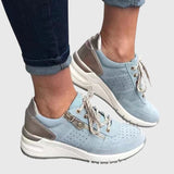 Maddie Comfort Sneakers in Blue