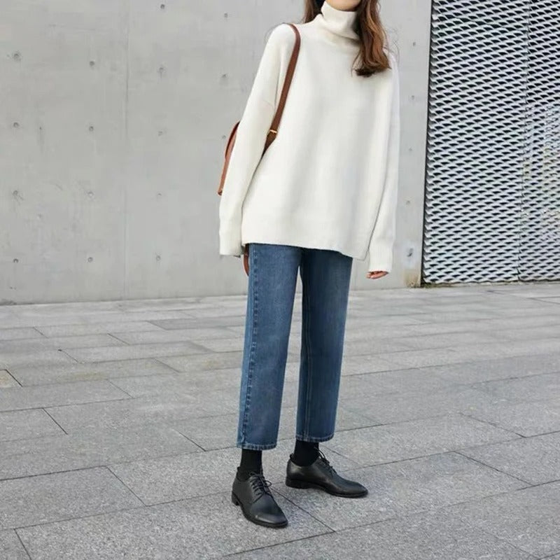 Ilona Oversized Turtleneck Sweater in White