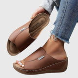 Women's Classic Comfort Walking Sandals in Brown