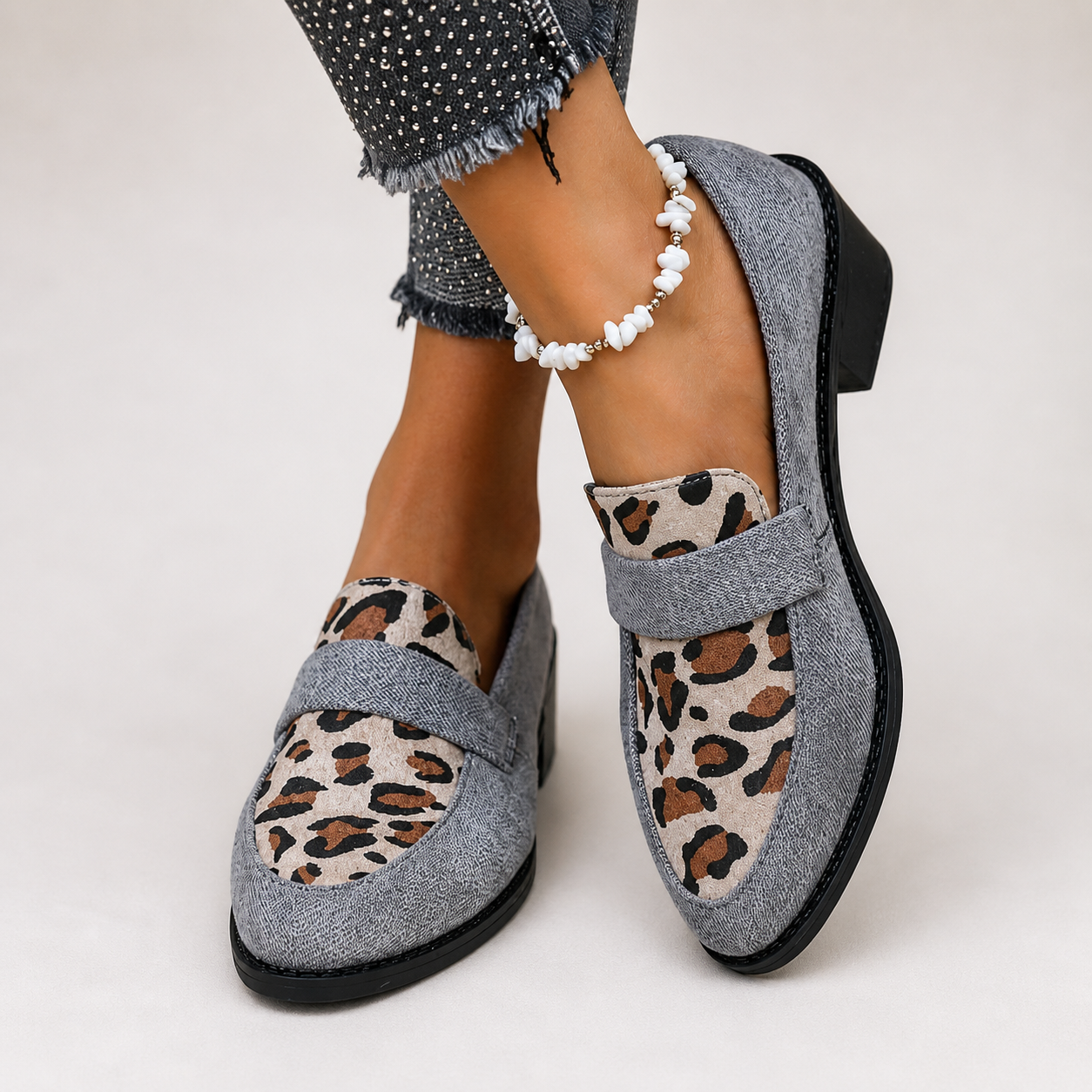 Women's Comfortable Slippers in Gray