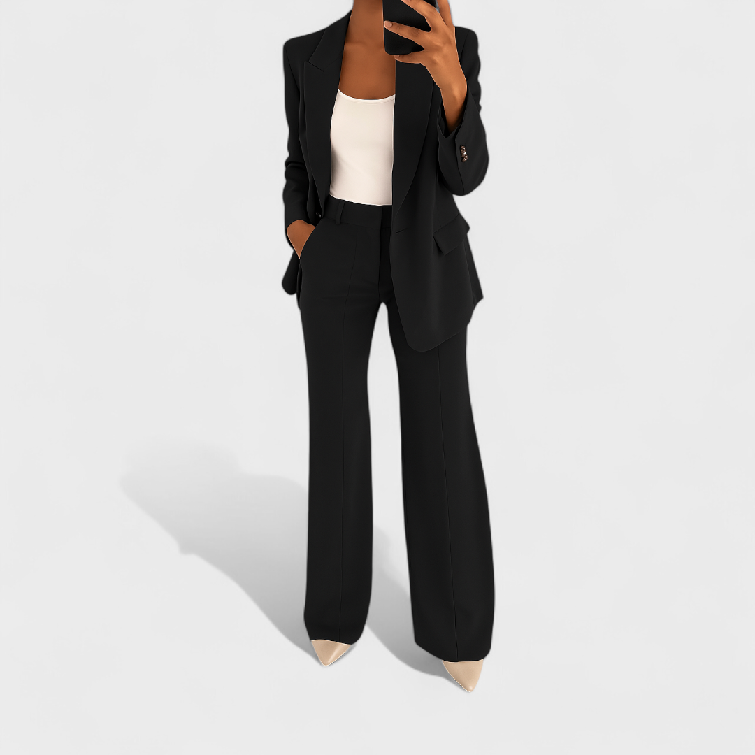Women's Elegant Suit in Black