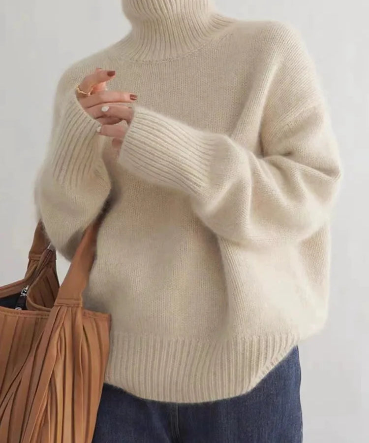 Women's Cashmere Turtleneck in Beige