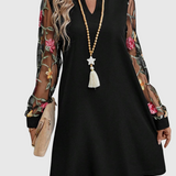 Jorli Elegant Dress in Black
