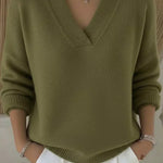 Linda Relaxed V-Neck Sweater in Green