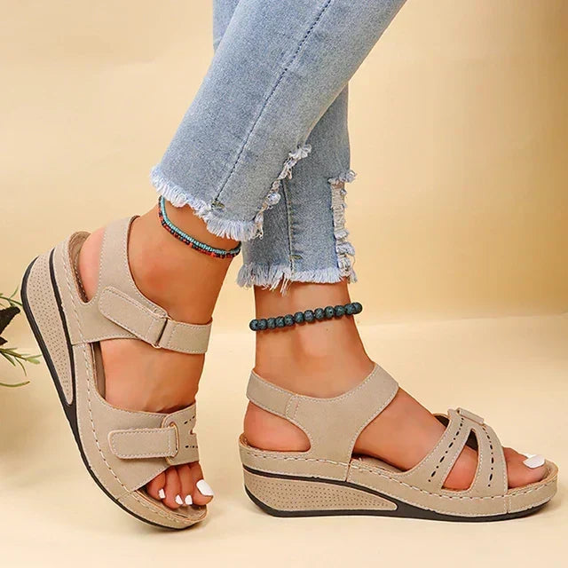 June Comfort Sandals in Beige
