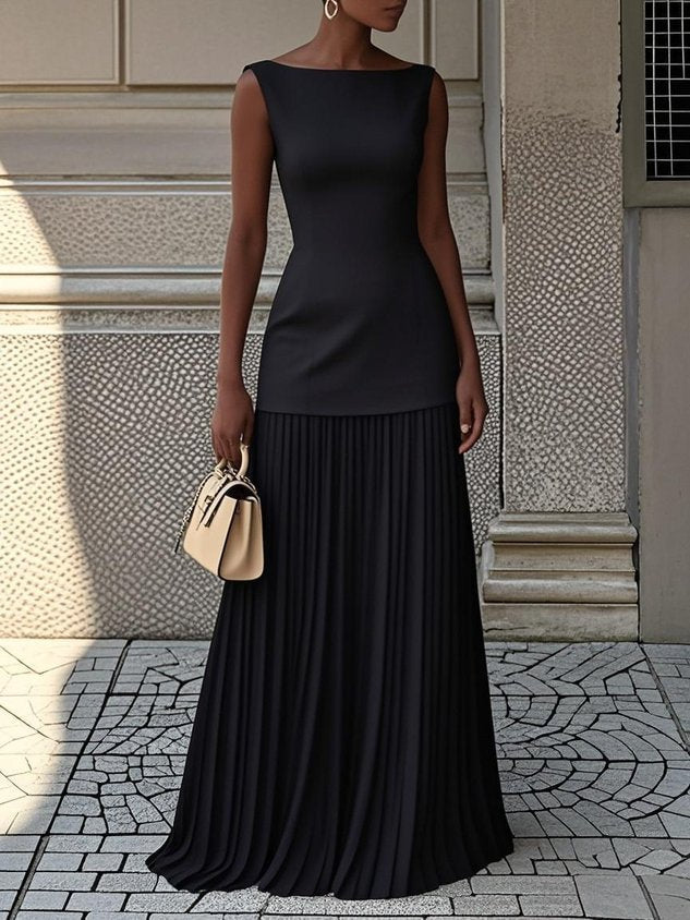 Brela Elegant Maxi Dress in Black